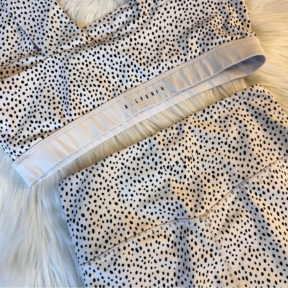 Allfenix White Montana Speckled Sports Bra & Legging Set - Picture 5 of 5